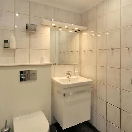 Leilighet Lenaya - 75m From The Sea By Interhome *